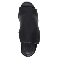 Bueno Women's Cara Heeled Sandal In Black/Black -Chic Shoe Specialty Store bu cara blk 1197 3 1100x